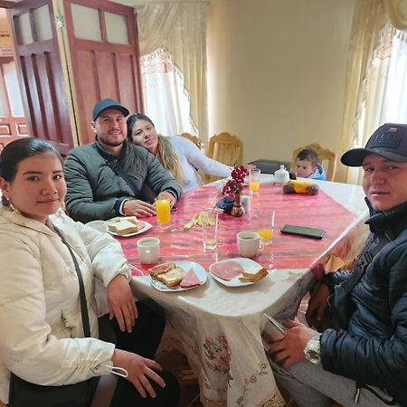 호텔 아구일라 우유니 외부 사진